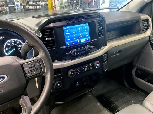 Used 2023 Ford F150 XL RWD image 5