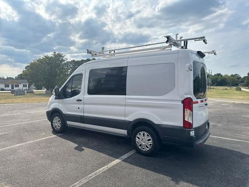 Used 2018 Ford Transit 150 XLT RWD image 8