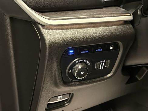 Certified 2024 Jeep Grand Cherokee Limited 4xe AWD/4WD image 21