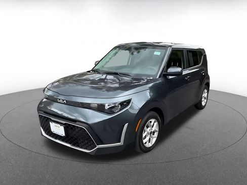 Used 2025 Kia Soul LX w/ LX Technology Package image 7