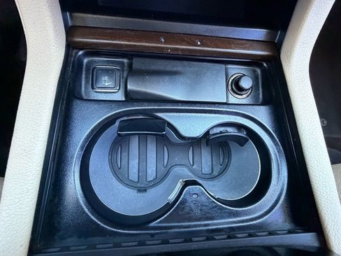 Used 2017 Mercedes-Benz GLE 350 4MATIC w/ Premium 2 Package image 24