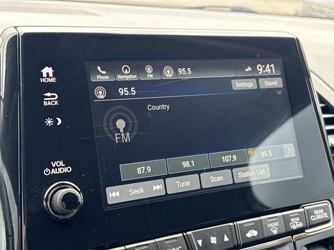 Used 2023 Honda Odyssey Elite image 33