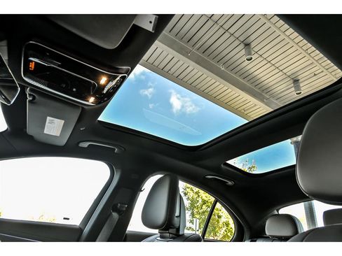 New 2026 Mercedes-Benz E 350 4MATIC Sedan image 10