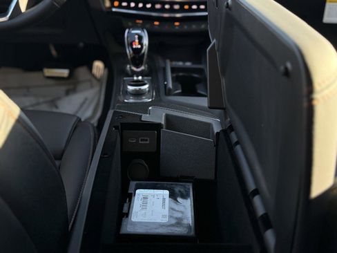 New 2026 Cadillac CT5 Sport w/ LPO, ONYX Package image 18