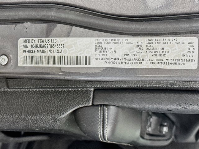 Used 2024 Jeep Grand Cherokee L Altitude AWD/4WD image 37