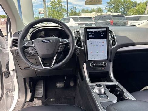 Certified 2023 Ford Edge SEL w/ Convenience Package AWD/4WD image 9
