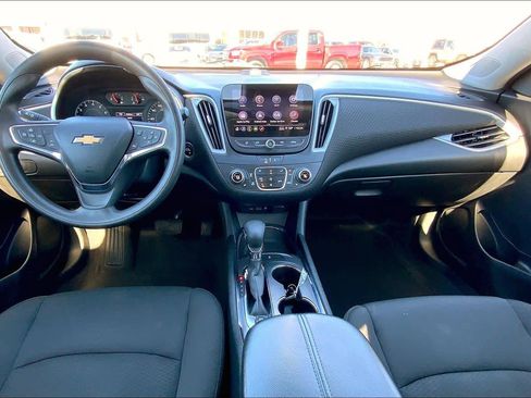 Used 2023 Chevrolet Malibu LT image 15