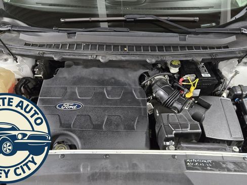 Used 2015 Ford Edge Titanium image 46