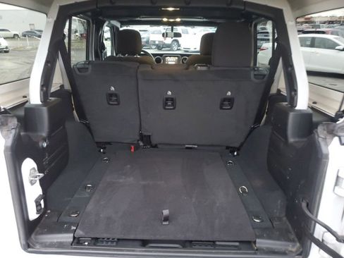 Used 2023 Jeep Wrangler Sport image 26