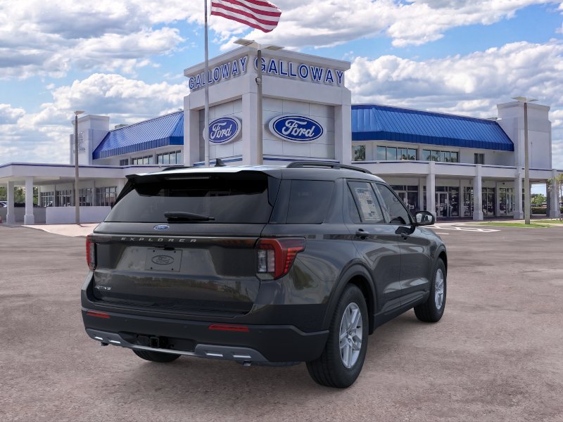 New 2026 Ford Explorer Active w/ Active Comfort Package RWD image 8