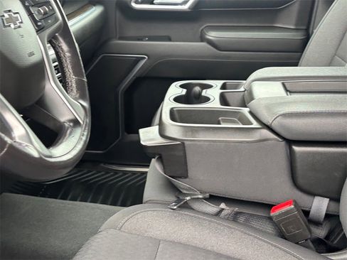 Used 2022 Chevrolet Silverado 1500 RST image 11