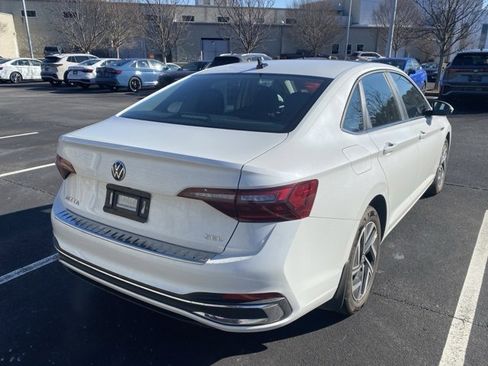 Used 2024 Volkswagen Jetta SEL image 11