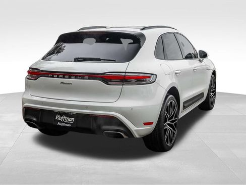 Used 2024 Porsche Macan AWD/4WD image 4