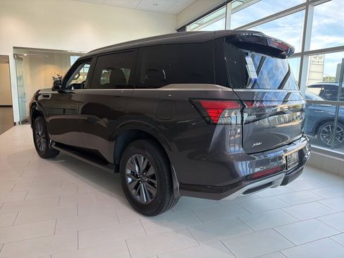 Certified 2026 INFINITI QX80 Pure w/ Cargo Package image 4