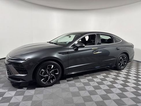 Used 2025 Hyundai Sonata SEL image 2