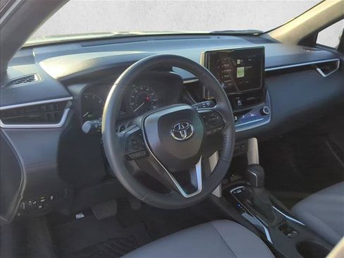 Used 2025 Toyota Corolla Cross AWD Hybrid image 9