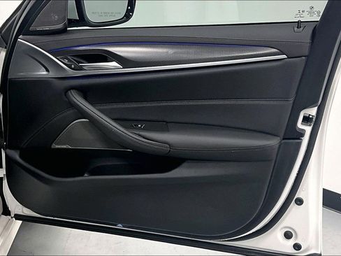 Used 2023 BMW 530i w/ M Sport Package image 19