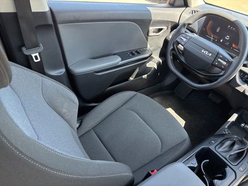 Used 2025 Kia K4 FWD image 15