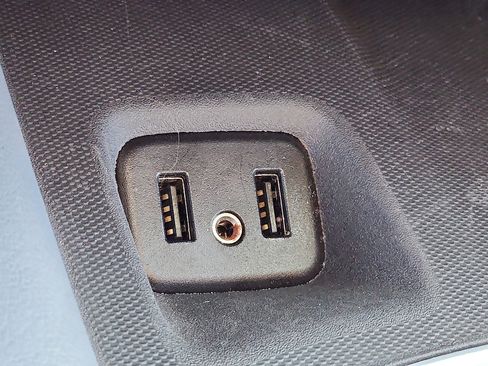 Used 2019 Buick Enclave Essence image 23