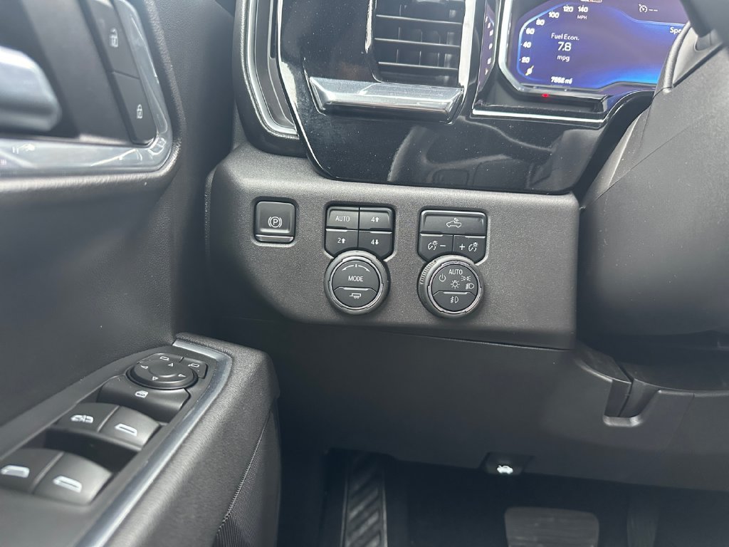 Used 2025 Chevrolet Silverado 1500 LT Trail Boss w/ Protection Package AWD/4WD image 29