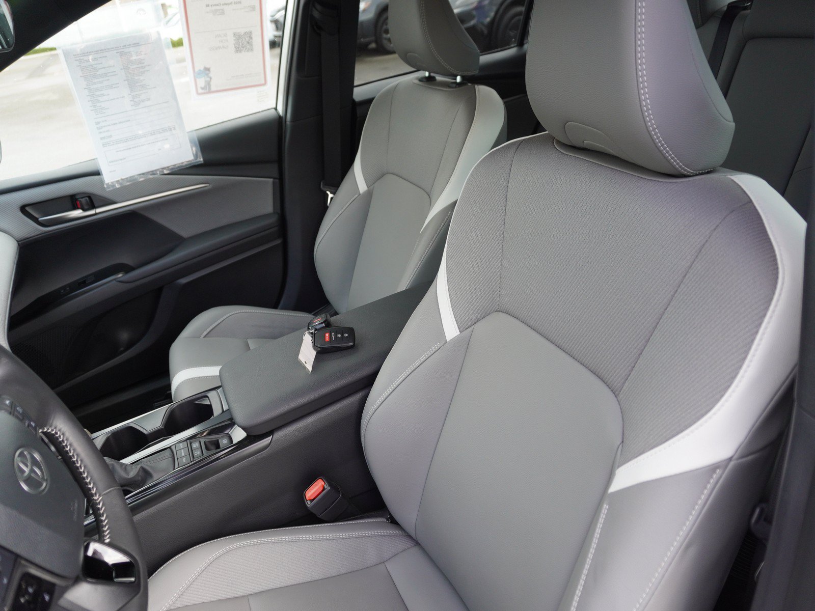 Used 2025 Toyota Camry SE w/ Multimedia Upgrade Package FWD image 21