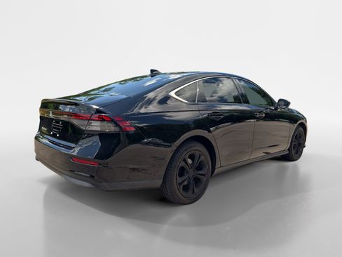 Used 2023 Honda Accord EX image 6
