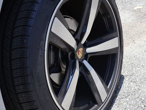 Used 2026 Porsche Macan AWD/4WD image 48