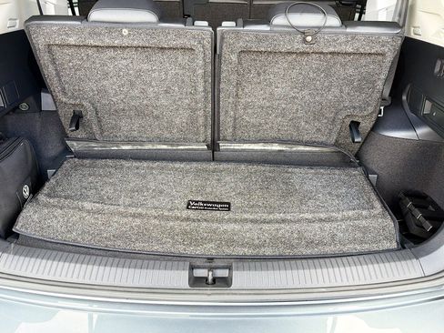 Used 2022 Volkswagen Tiguan SE image 12