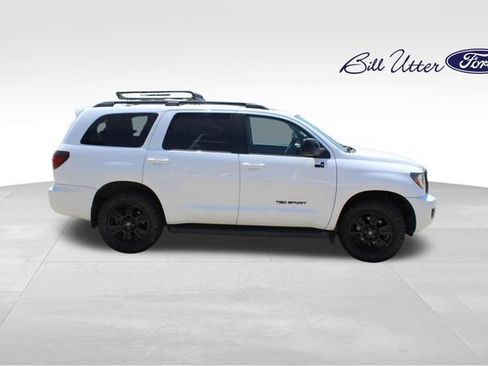 Used 2021 Toyota Sequoia TRD Sport w/ TRD Sport Premium Package AWD/4WD image 4