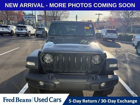 Used 2023 Jeep Wrangler Willys image 2