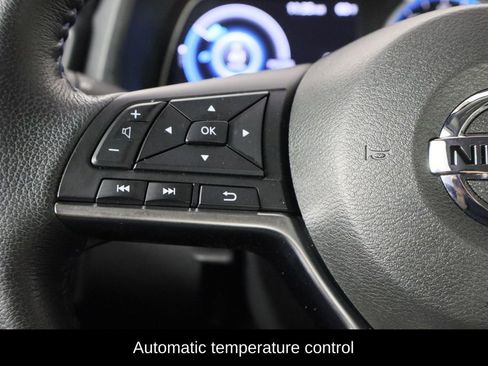 Used 2022 Nissan Leaf SV w/ Protection Package image 8