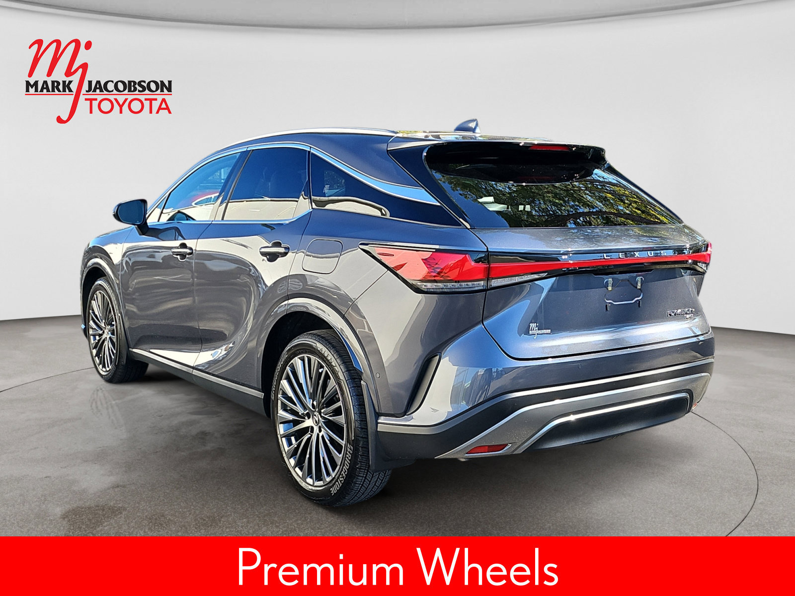 Used 2025 Lexus RX 450h AWD w/ Convenience Package image 15