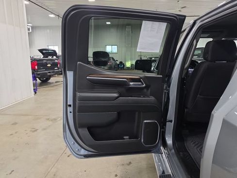 Used 2024 Chevrolet Silverado 1500 RST AWD/4WD image 25