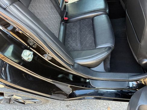 Used 2017 Nissan Maxima SR w/ Midnight Edition image 39