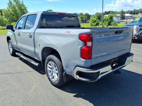 Used 2024 Chevrolet Silverado 1500 LT AWD/4WD image 7