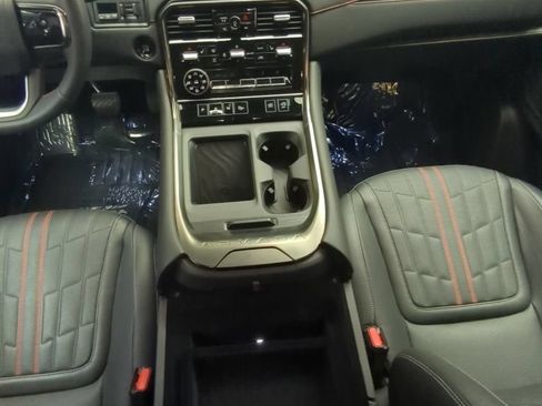 Used 2025 Nissan Armada PRO-4X AWD/4WD image 27