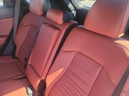 Used 2023 Kia Sportage SX image 9