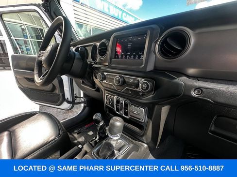 Used 2023 Jeep Gladiator Sport AWD/4WD image 32
