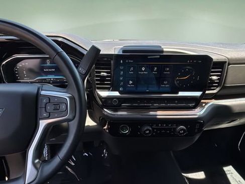 Used 2023 Chevrolet Silverado 1500 LT AWD/4WD image 11