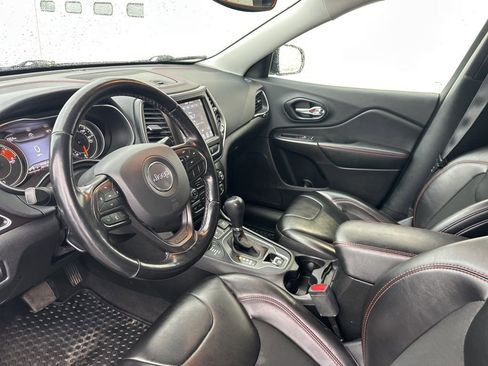 Used 2021 Jeep Cherokee Trailhawk image 13