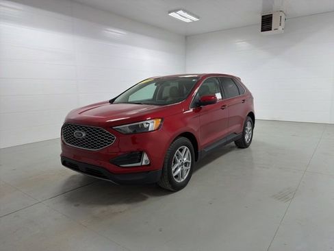Used 2024 Ford Edge SEL w/ Convenience Package AWD/4WD image 3