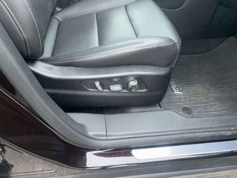 Used 2020 Cadillac XT4 Sport image 32