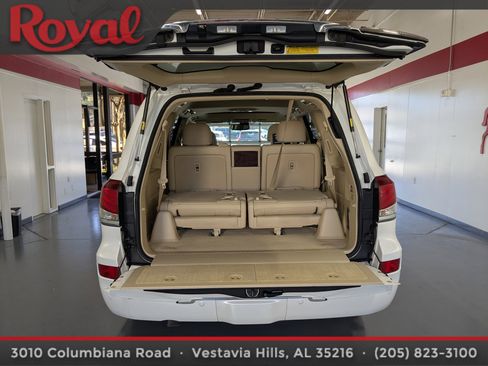 Used 2013 Lexus LX 570 4WD image 14