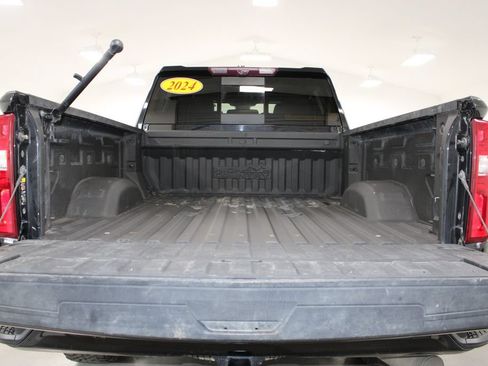 Used 2024 Chevrolet Silverado 2500 High Country w/ High Country Premium Package AWD/4WD image 11