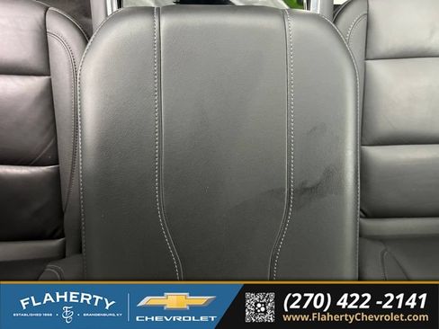 Used 2026 Chevrolet Suburban LT w/ Comfort Package AWD/4WD image 34