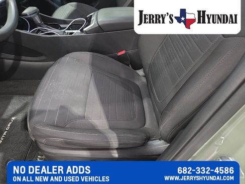 Used 2022 Hyundai Santa Cruz SEL w/ Activity Package FWD image 7