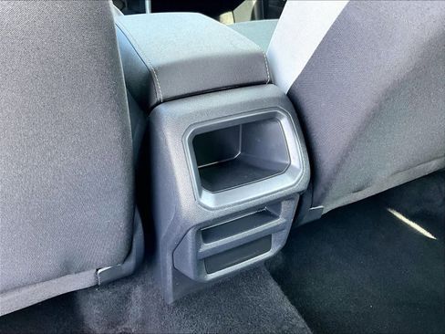 Used 2025 Volkswagen Taos S image 28