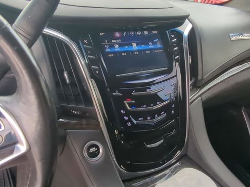 Used 2016 Cadillac Escalade ESV Platinum image 35
