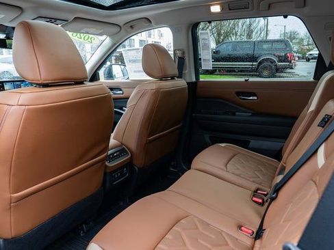 New 2026 Nissan Pathfinder Platinum image 27