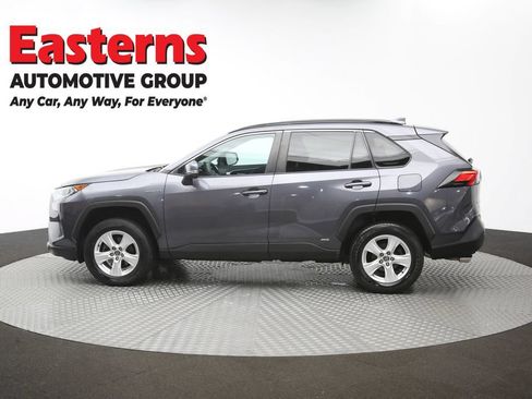 Used 2021 Toyota RAV4 XLE AWD/4WD image 60